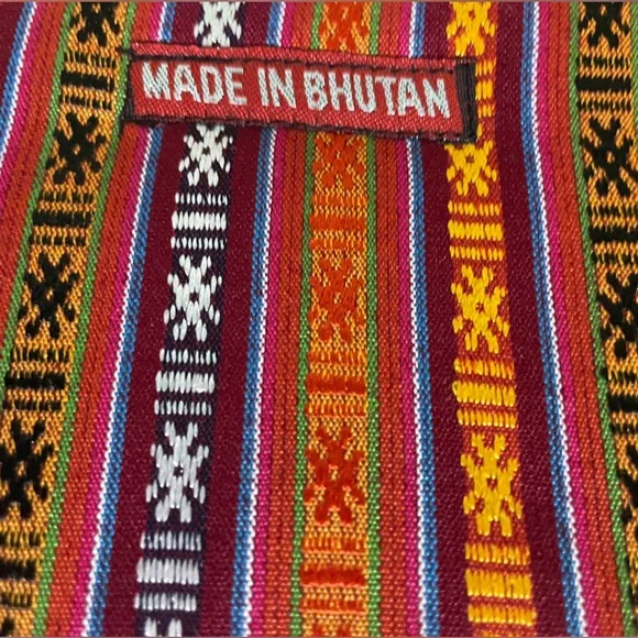 Colorful Bhutanese Handwoven Cotton Zip Wallet - Picture 3 of 7